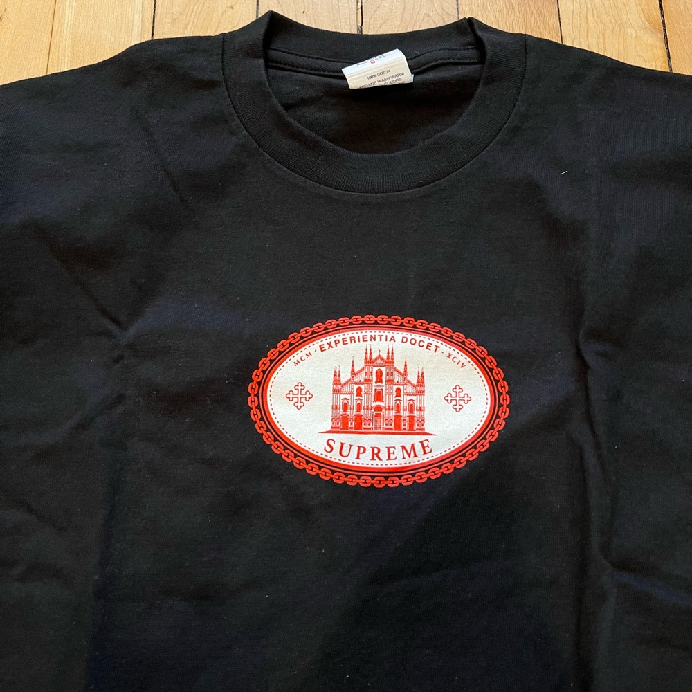 Supreme tee